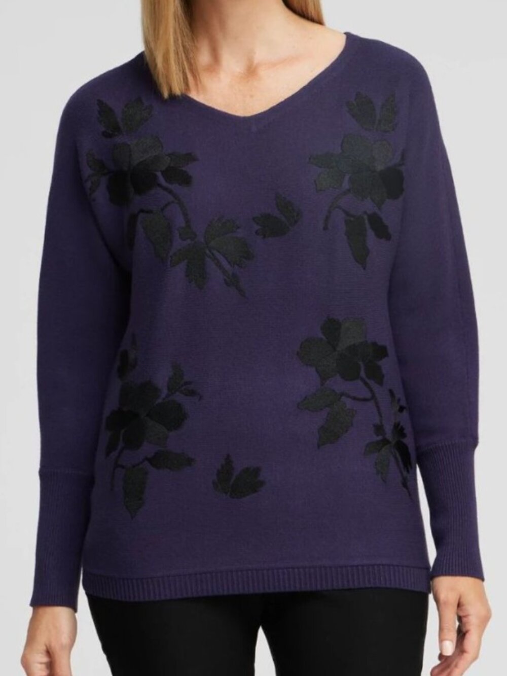 Chico's Floral Embroidered V-Neck Sweater, Chico's size 0, Like New